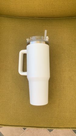 Brand new 40 ounce stainless steel cup