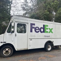 2004 Fed Ex Workhorse