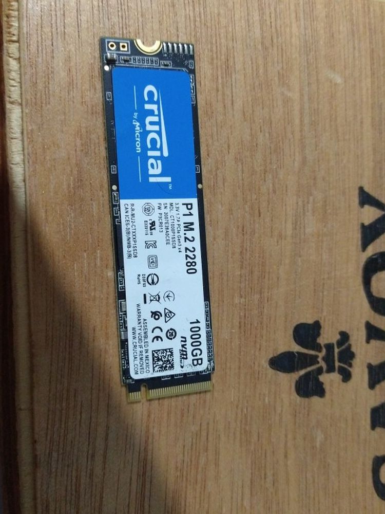 Crucial M.2 1000gb SSD