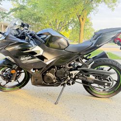 2021 Kawasaki Ninja 400