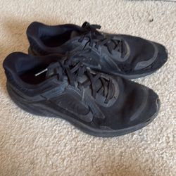 Nike mens shoes size 8