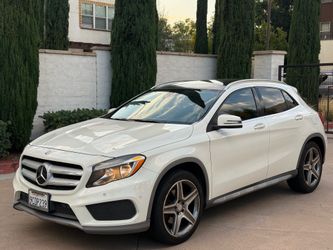 2015 Mercedes-Benz GLA 250