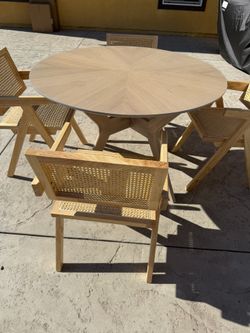 Dining Round Table With 4 Rattan Chairs Included 