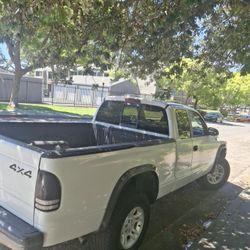 2002 Dodge Dakota