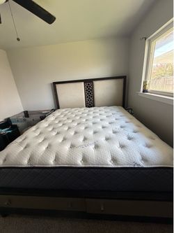King bed $500
