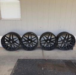 24” Giovanna Bogota Wheels - MAKE OFFER!!
