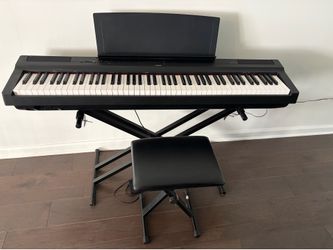 Yamaha P-125 88-Key Weighted Digital Piano + Sustain Pedal + Stand + Bench – Excellent Condition
