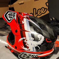 Troy Lee Designs Se4 Helmet