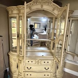 Display Case /vetrina Table And Chairs