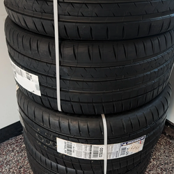 BRAND NEW Michelin Pilot Sport 4S P255 35R19 96Y & P275/35R19 100Y