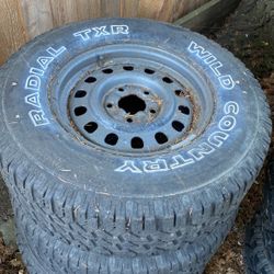 LT235/75R15