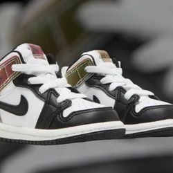 Air Jordan 1 Holographic Mid Baby Size