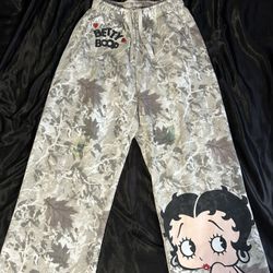 betty boop camo sweats 