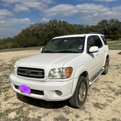 2004 Toyota Sequoia