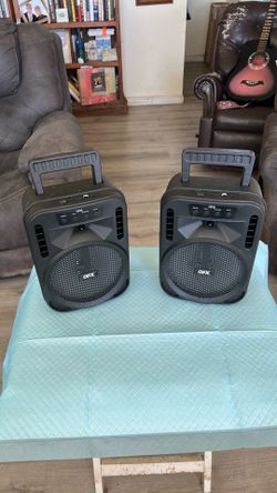 2 powerful bluetooth speakers new condition