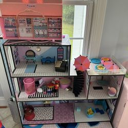 LOL Doll House 