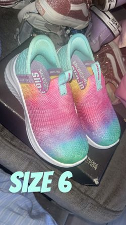 Babygirl Sketchers size 6c