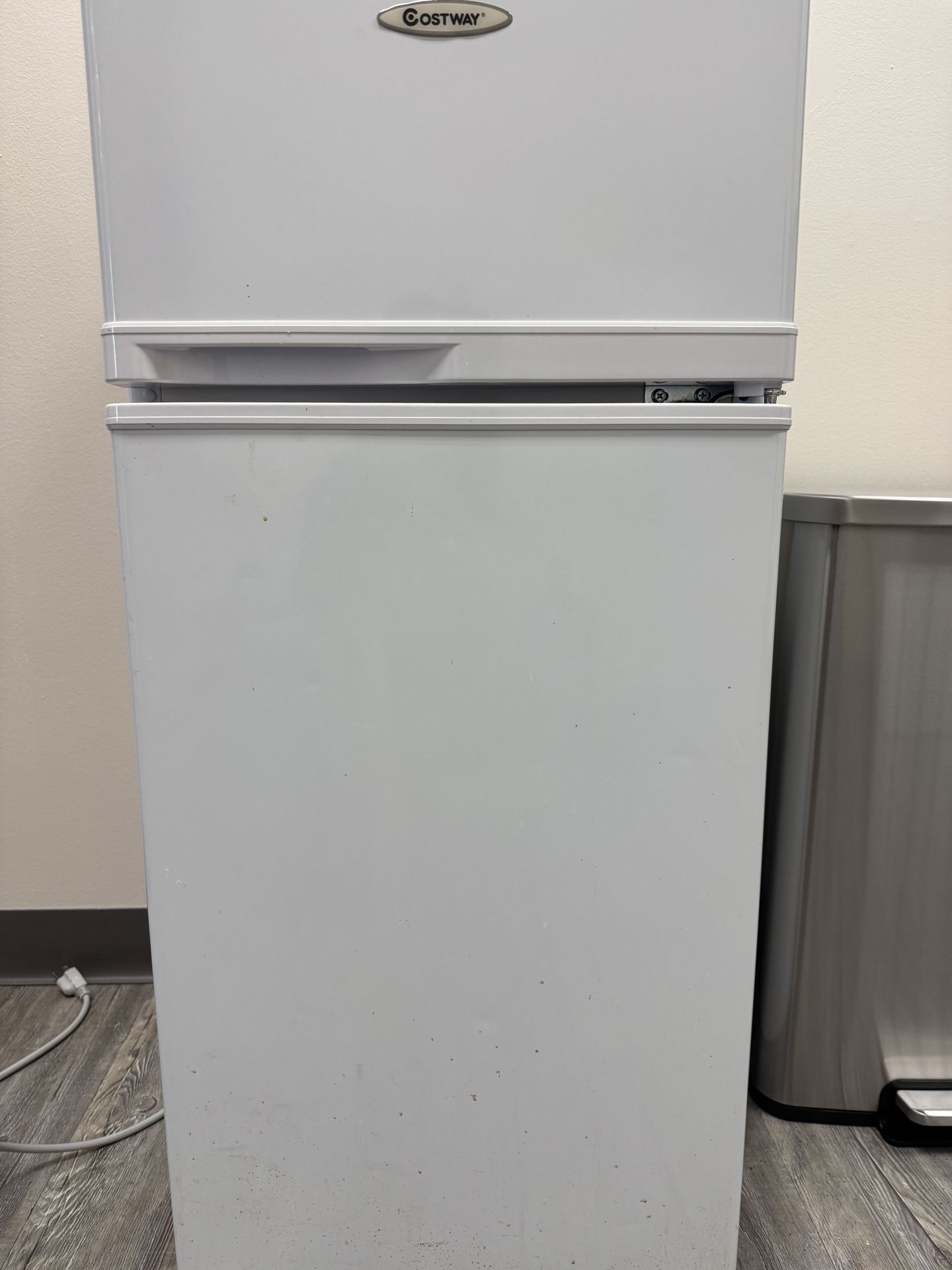 Cost way Mini Fridge With Freezer