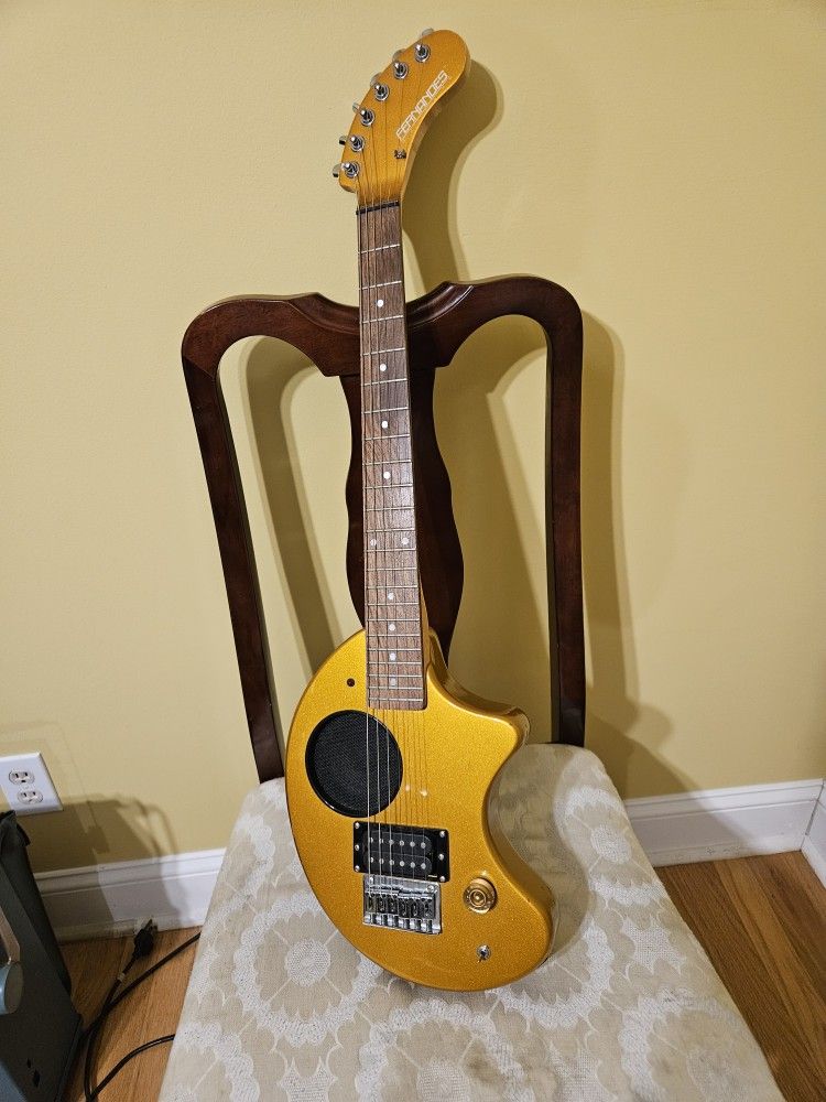 Fernandes Nomad Guitar