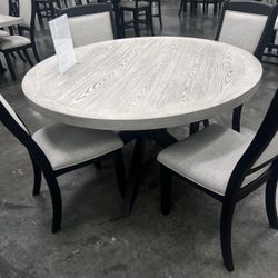 Bonito Comedor Nuevo En Su Caja 