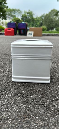 Hotel Collection Tissue Box