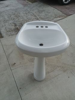 Vanity sink pedestal