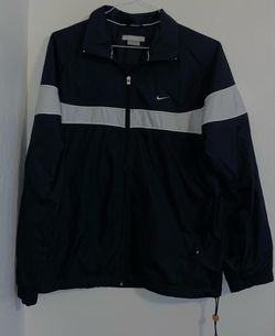 Nike Black & White Windbreaker Jacket Size Medium RN #56323 CA#05553 Zip Striped
