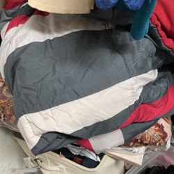 Two Quilts Queen Size Both For 10 Dollars