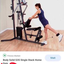 UNIVERSAL GYM EXERCISE MACHINE