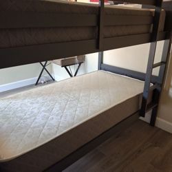 Brand New Wood Bunk Bed Set Twin Size