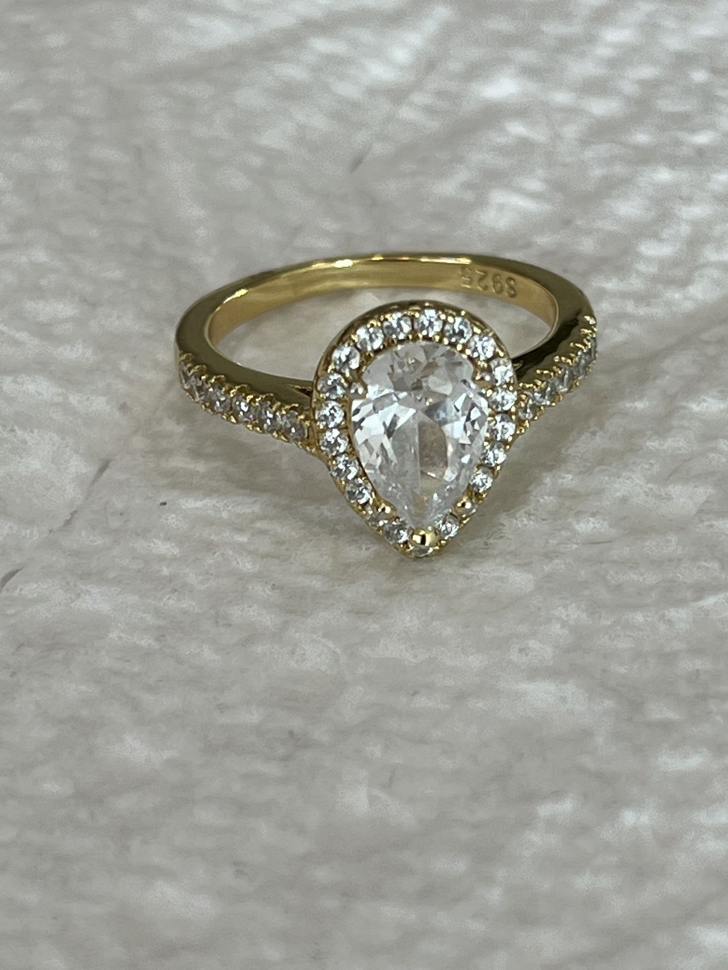 925 Pear-Shaped Halo engagement Ring NWOB