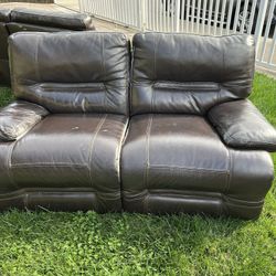 Free Couch 
