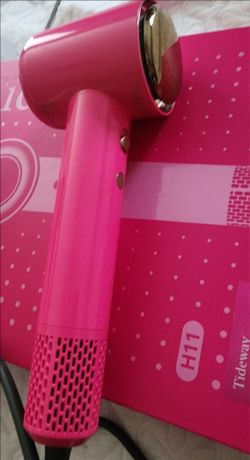 Tideaway high speed hair dryer