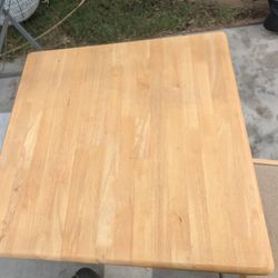 Mesita De Madera Con 1 Silla