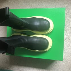Bottega Veneta Tire Boots Black/ Lime Green, US Size 8.5