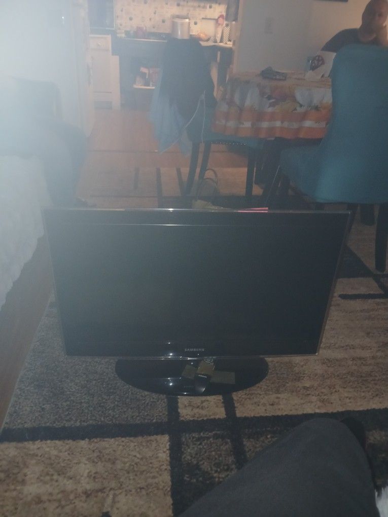 32 Samsung  T.v. 25
