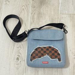 SPRAYGROUND DENIM SHARK MESSENGER SLING