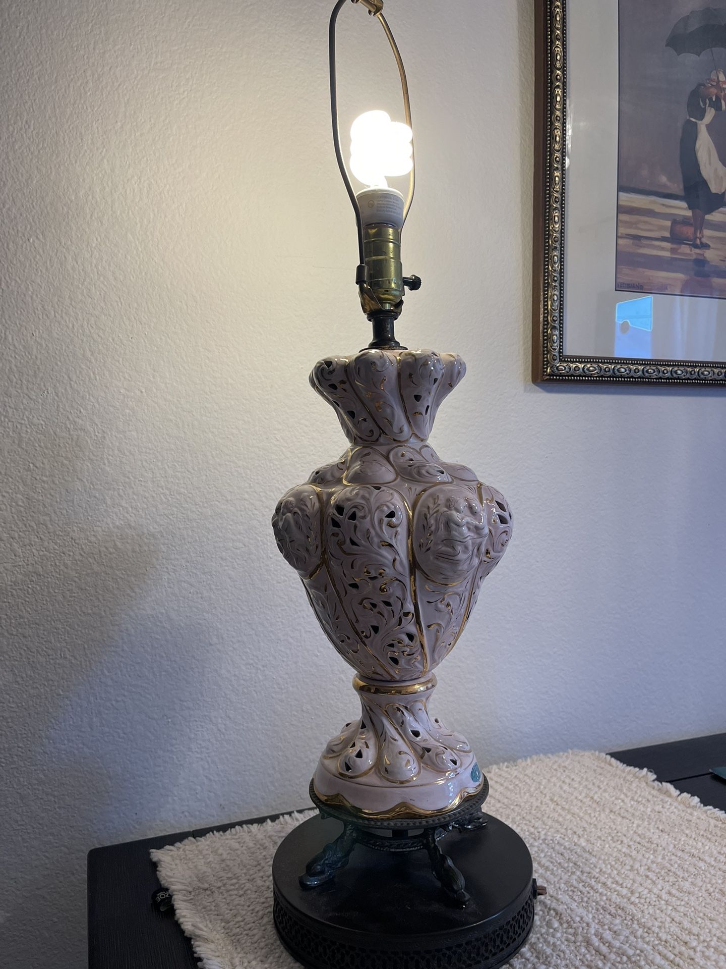 Vintage Capodimonte Cherubs Porcelain Table Lamp Made in Italy Pink
