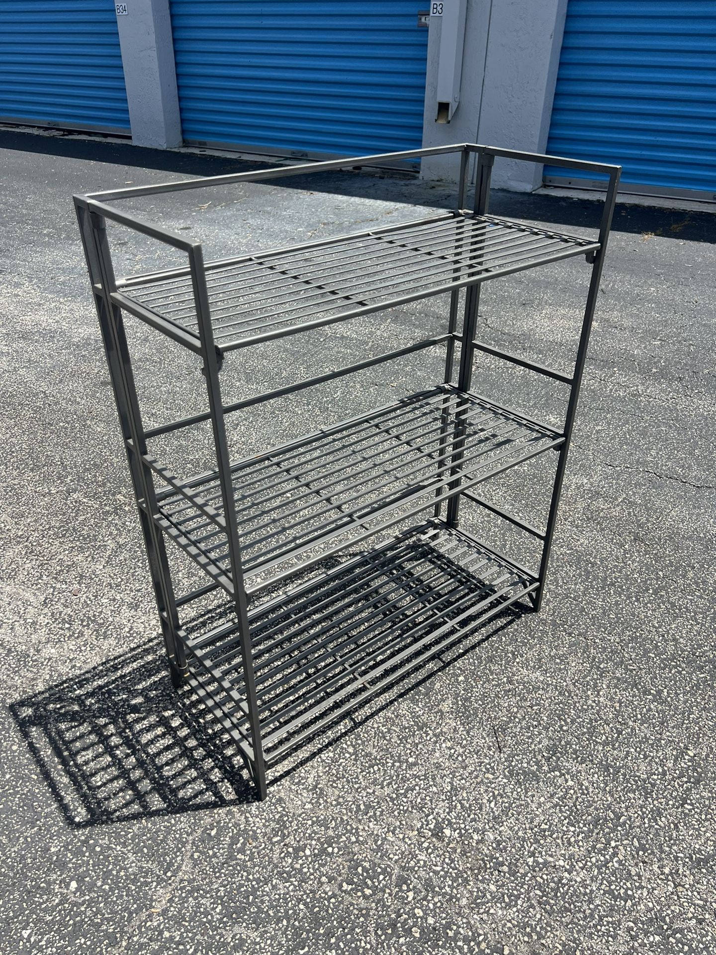 Metal Foldable Three Tier Plant Storage Rack Shoe Shelf! Good condition!  25.5x11.5x32in 