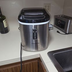 Ice maker.