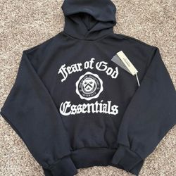 🖤 Fear of God Essentials “University” Hoodie – Black w/ White Letters (Season 2025) Size: Small