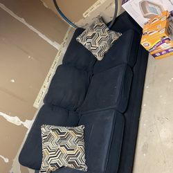 FREE COUCH 