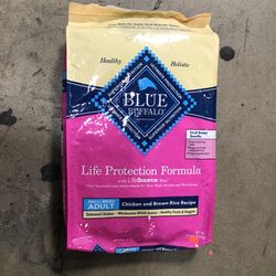 Blue Buffalo Dog Food 15lbs