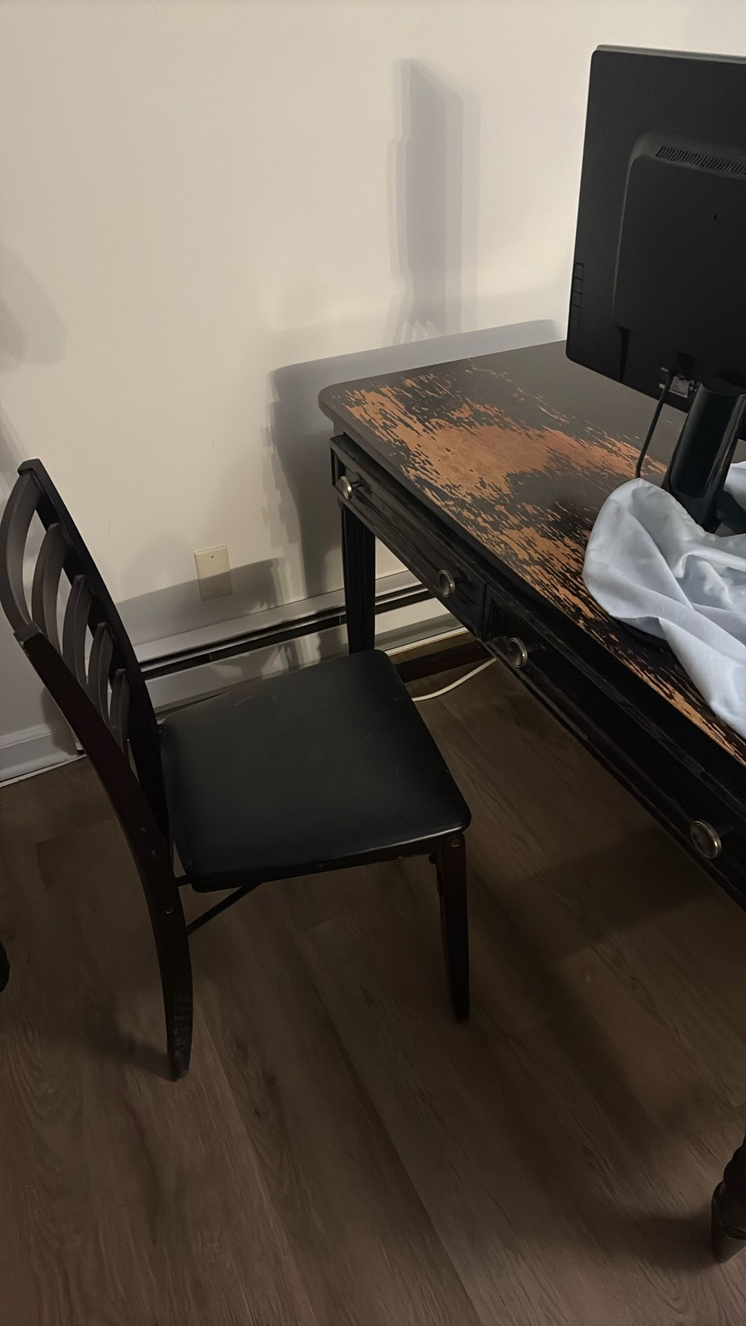 Free Desk