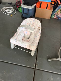 Baby bouncer
