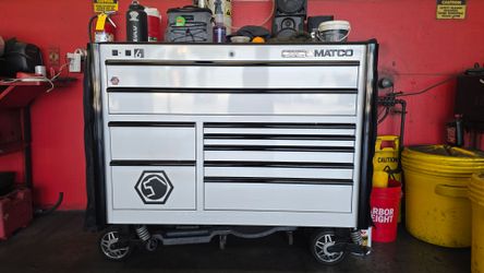 MATCO 6S 2 Bay 57" x 31" with Power Drawer