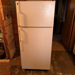 Fully Functional Fridge