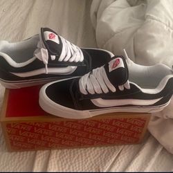 knu skool vans