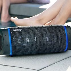 Sony XB33 Stereo Bluetooth Player Waterproof With Lights And Cable