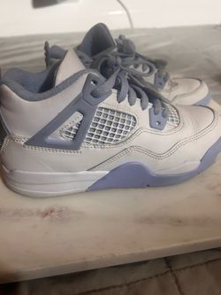 Jordan 4 Retro shoes